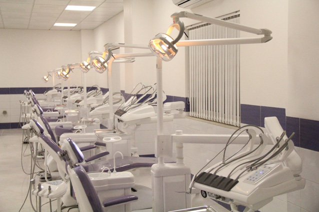 تجهیز ۲۰۰۰ مرکز دندانپزشکی دولتی